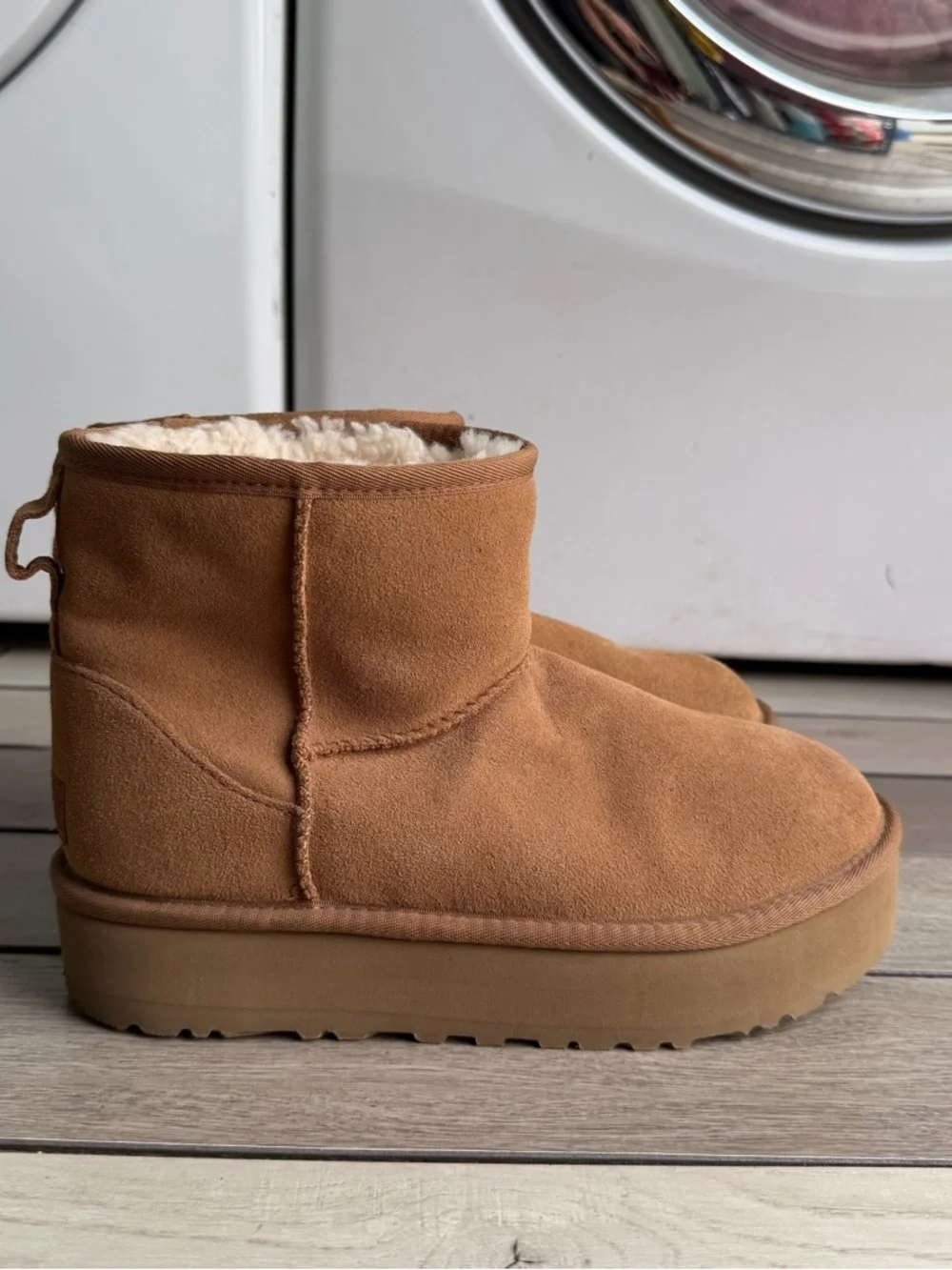 UGG Women's Classic Mini Platform boots in the color chestnut